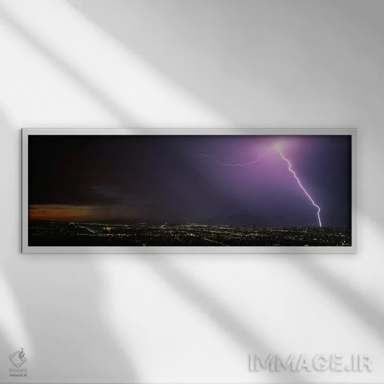 تابلو توفان رعد و برق در شب اثر پانورامیک ایمجز (استودیو عکاسی عریض) - نمای قابدار سفید