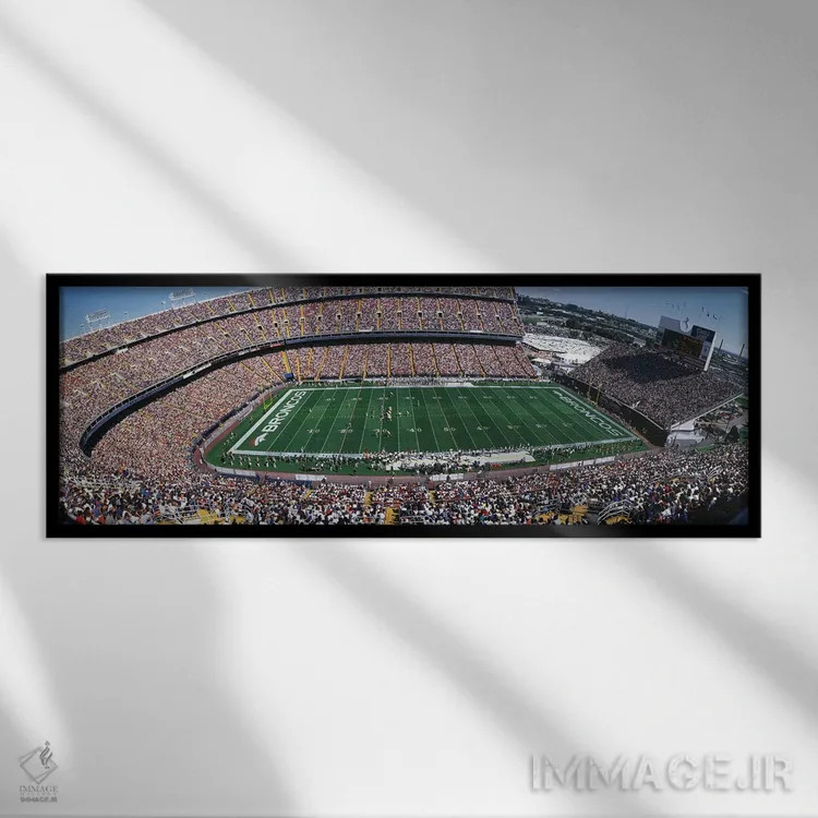 تابلو تماشاگران پرشمار در ورزشگاه مایلهای اثر پانورامیک ایمجز (استودیو عکاسی عریض) - نمای قابدار مشکی