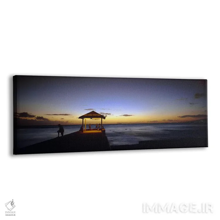 تابلو Waikiki Beach, Waikiki, Honolulu, Oahu, Hawaii, USA,گردشگران روی اسکله، ساحل وایکیکی، هونولولو، اوآهو، هاوایی، آمریکا اثر پانورامیک ایمجز (استودیو عکاسی عریض) - نمای پرسپکتیو محصول