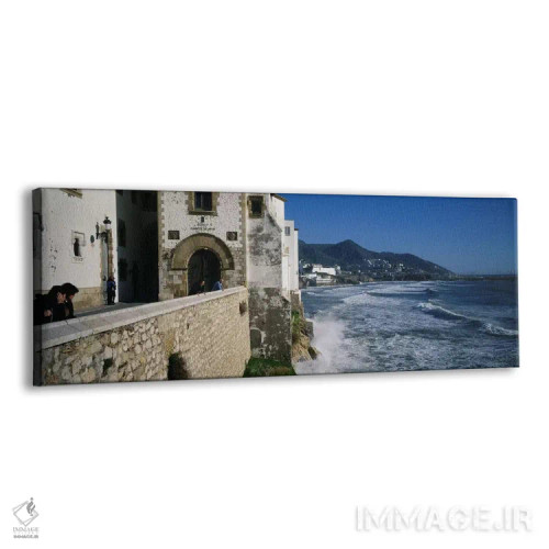 تابلو Sitges, Spain,گردشگران در کلیسای کنار دریا، سیتخس، اسپانیا اثر پانورامیک ایمجز (استودیو عکاسی عریض) - نمای پرسپکتیو محصول