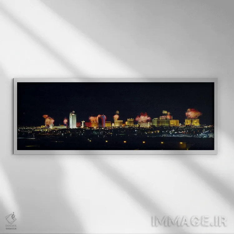 تابلو Las Vegas, Nevada, USA #3,ساختمانهای روشن در شب، لاسوگاس، نوادا، آمریکا (شماره ۳) اثر پانورامیک ایمجز (استودیو عکاسی عریض) - نمای قابدار سفید