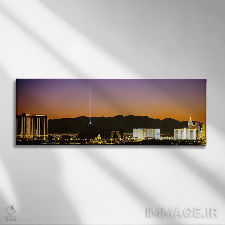 تابلو Las Vegas, Nevada, USA,ساختمانهای روشن در شب، لاس وگاس، نوادا، ایالات متحده اثر پانورامیک ایمجز (استودیو عکاسی عریض) - نمای روبهرو روی دیوار