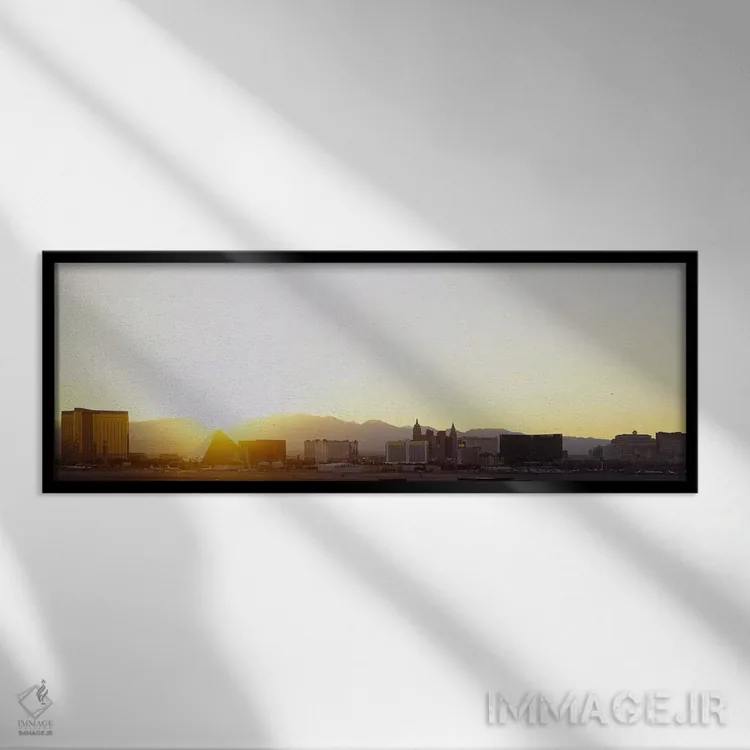 تابلو Las Vegas, Nevada, USA,طلوع آفتاب بر فراز شهر، لاس وگاس، نوادا، ایالات متحده اثر پانورامیک ایمجز (استودیو عکاسی عریض) - نمای قابدار مشکی