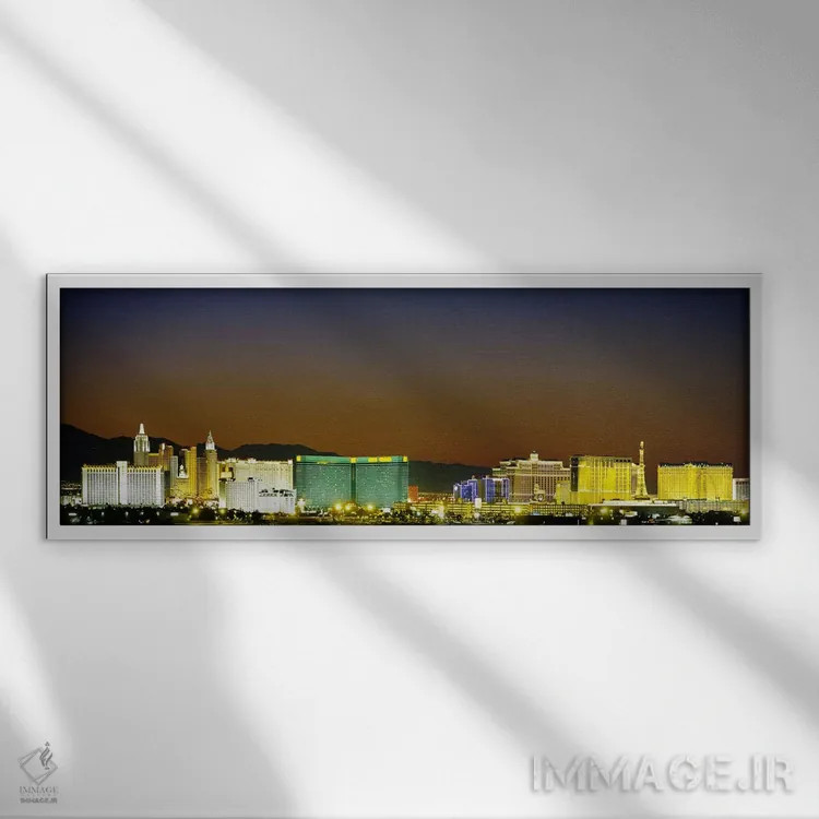 تابلو Las Vegas, Nevada, USA #2,ساختمانهای روشن در غروب، لاس وگاس، نوادا، ایالات متحده (نمونه ۲) اثر پانورامیک ایمجز (استودیو عکاسی عریض) - نمای قابدار سفید