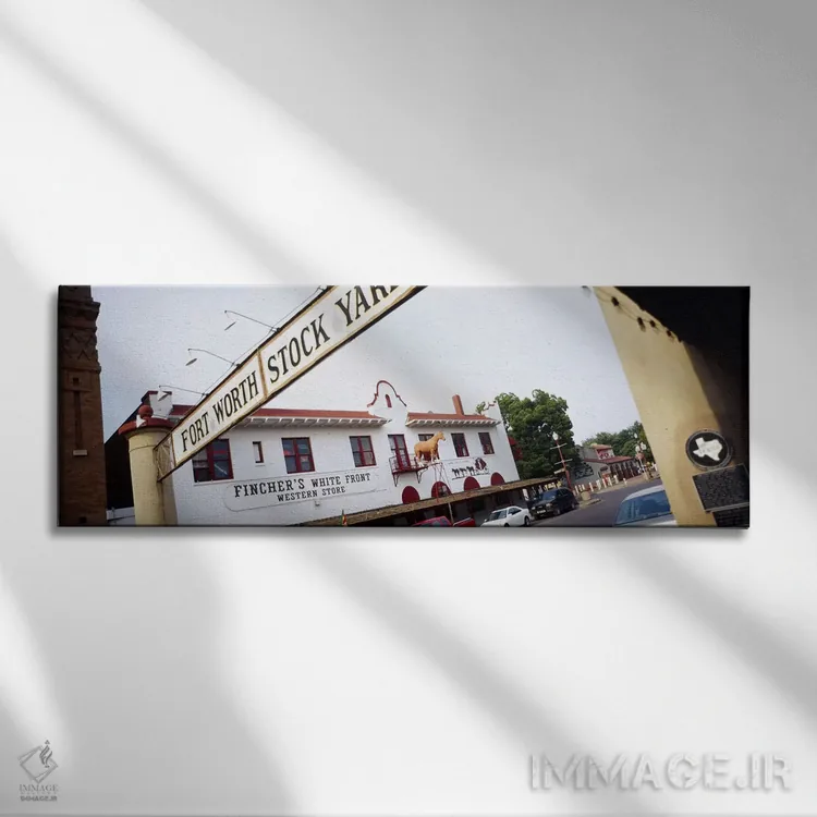 تابلو Fort Worth, Texas, USA,نمای زاویه پایین از تابلوی تجاری، بازار احشام فورت ورث، تگزاس، ایالات متحده اثر پانورامیک ایمجز (استودیو عکاسی عریض) - نمای روبهرو روی دیوار