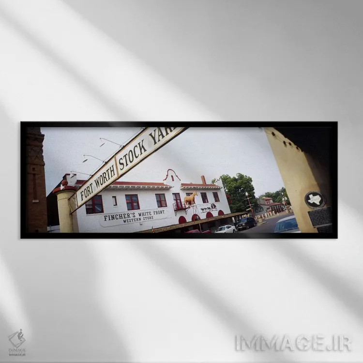 تابلو Fort Worth, Texas, USA,نمای زاویه پایین از تابلوی تجاری، بازار احشام فورت ورث، تگزاس، ایالات متحده اثر پانورامیک ایمجز (استودیو عکاسی عریض) - نمای قابدار مشکی