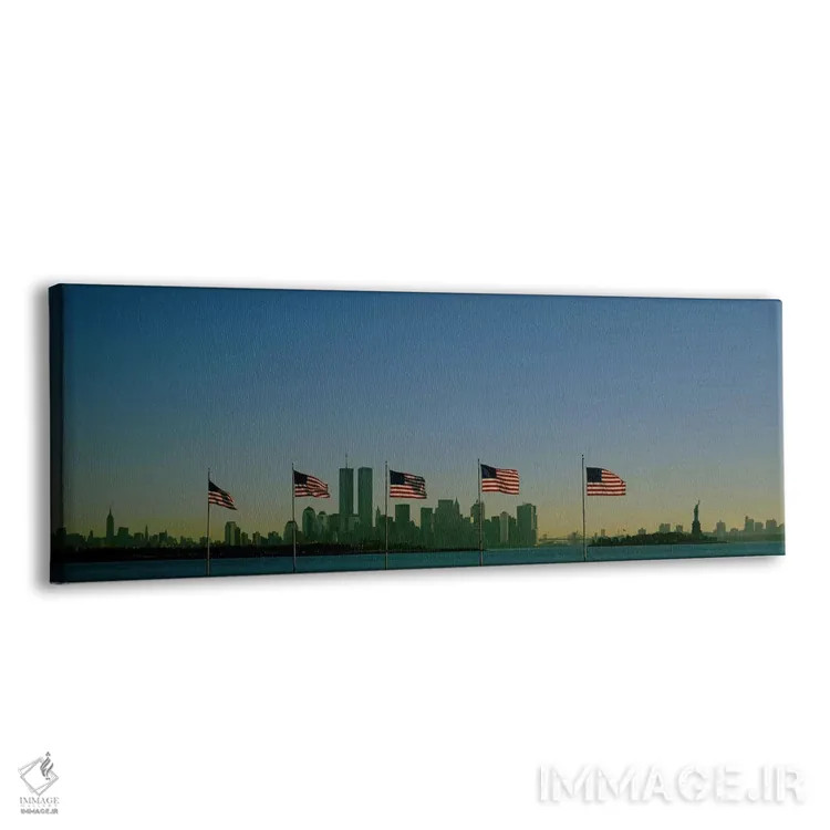 تابلو Liberty State Park, New Jersey,منظرهای از منهتن از میان ردیفی از پرچمهای آمریکا در میدان پرچم، پارک ایالتی آزادی، نیوجرسی اثر پانورامیک ایمجز (استودیو عکاسی عریض) - نمای پرسپکتیو محصول