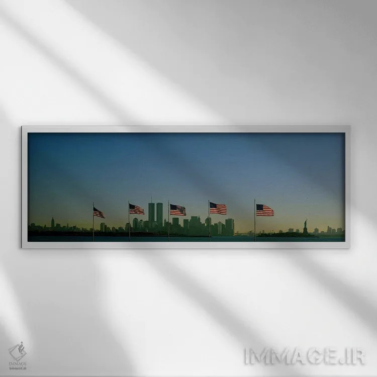 تابلو Liberty State Park, New Jersey,منظرهای از منهتن از میان ردیفی از پرچمهای آمریکا در میدان پرچم، پارک ایالتی آزادی، نیوجرسی اثر پانورامیک ایمجز (استودیو عکاسی عریض) - نمای قابدار سفید