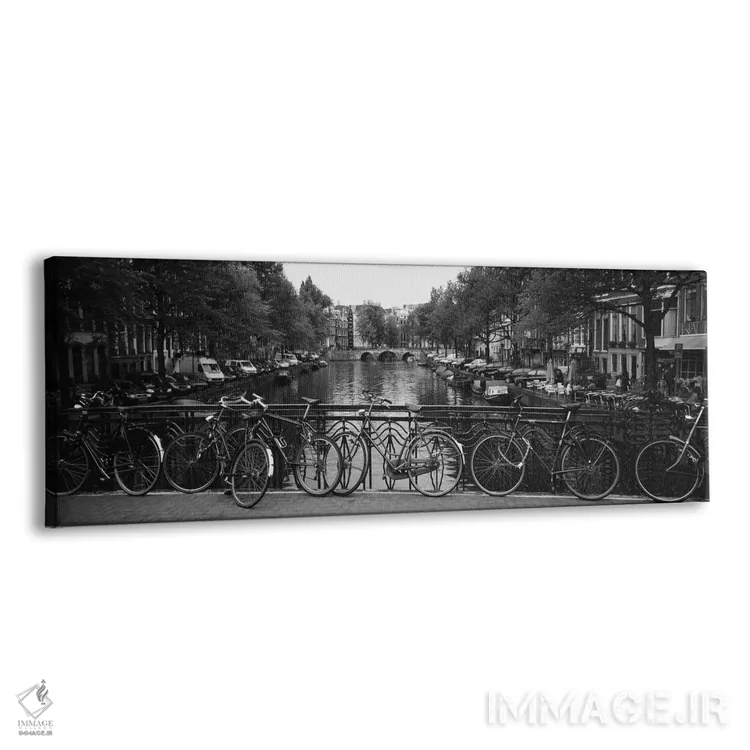 تابلو Amsterdam, Netherlands,دوچرخهای تکیه دادهشده به نرده فلزی روی یک پل، آمستردام، هلند اثر پانورامیک ایمجز (استودیو عکاسی عریض) - نمای پرسپکتیو محصول
