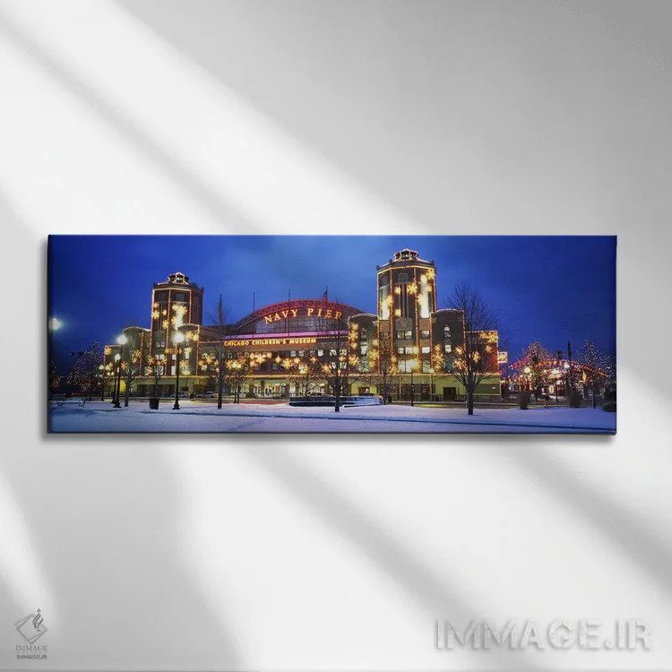 تابلو Navy Pier, Chicago, Illinois, USA,نمای بیرونی نورانی ساختمان در هنگام غروب، ناب پیِر، شیکاگو، ایلینوی، آمریکا اثر پانورامیک ایمجز (استودیو عکاسی عریض) - نمای روبهرو روی دیوار