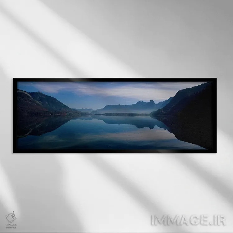 تابلو دریاچه وولفگانگزی و آلپها، سالزکامرگوت اتریش اثر پانورامیک ایمجز (استودیو عکاسی عریض) - نمای قابدار مشکی