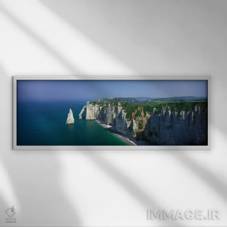 تابلو Etretat, Normandy, France,منظره ساحلی اِترِتا، نرماندی، فرانسه اثر پانورامیک ایمجز (استودیو عکاسی عریض) - نمای قابدار سفید