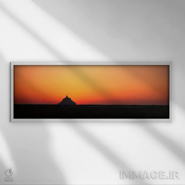 تابلو غروب آفتاب در مون سن میشل، نرماندی، فرانسه اثر پانورامیک ایمجز (استودیو عکاسی عریض) - نمای قابدار سفید