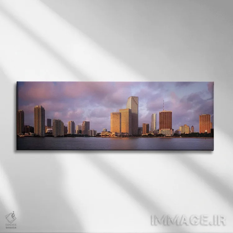تابلو Miami, Florida, USA,ساحل و خط افق شهر هنگام غروب، میامی، فلوریدا، ایالات متحده آمریکا اثر پانورامیک ایمجز (استودیو عکاسی عریض) - نمای روبهرو روی دیوار