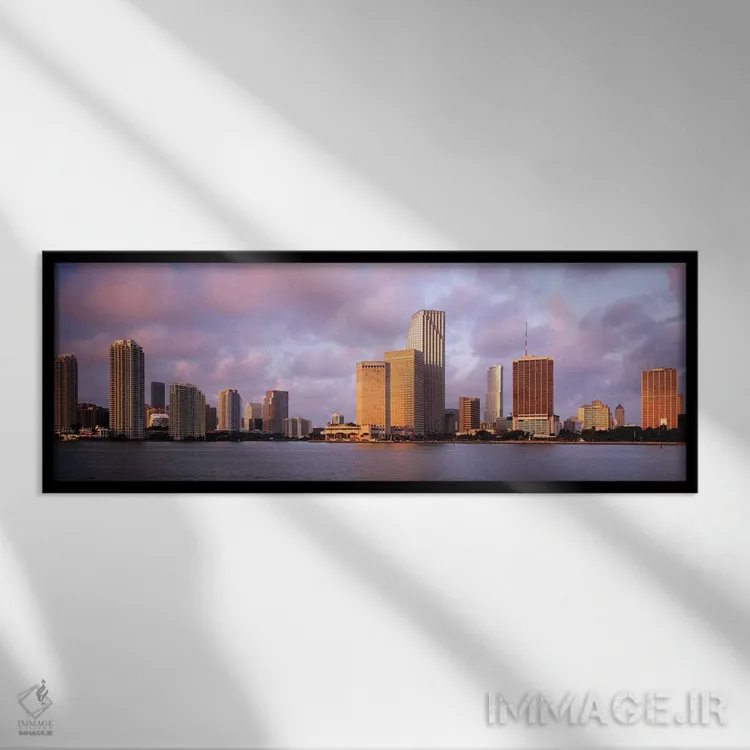 تابلو Miami, Florida, USA,ساحل و خط افق شهر هنگام غروب، میامی، فلوریدا، ایالات متحده آمریکا اثر پانورامیک ایمجز (استودیو عکاسی عریض) - نمای قابدار مشکی