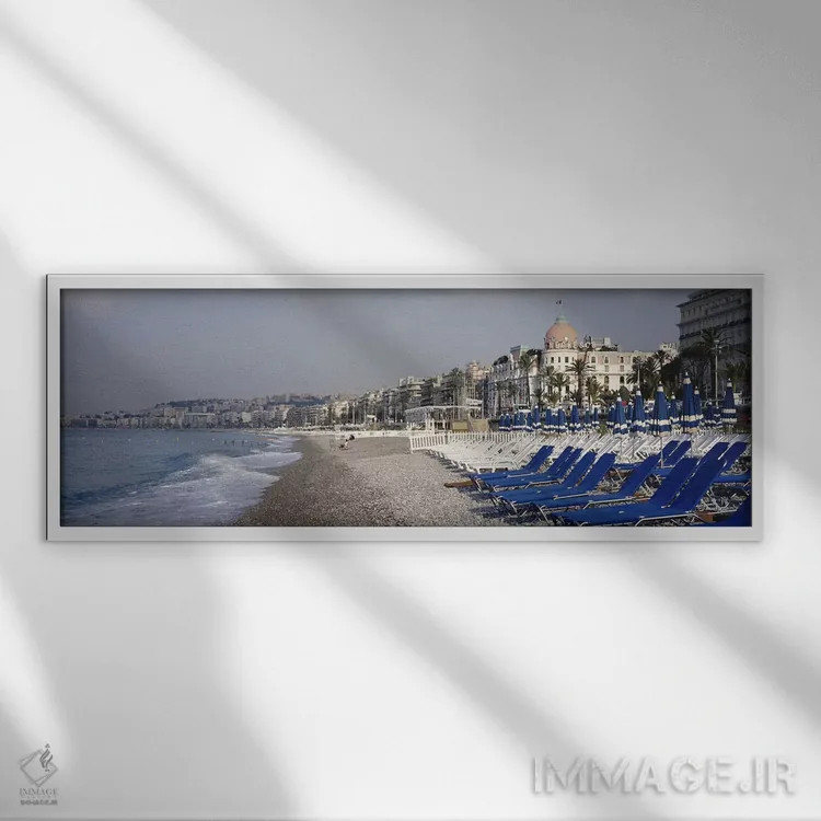 تابلو Nice, French Riviera, Provence-Alpes-Cote d'Azur, France,منظره ساحل، نیس، ریویرا فرانسه، پرووانس-آلپ-کوت دازور، فرانسه اثر پانورامیک ایمجز (استودیو عکاسی عریض) - نمای قابدار سفید