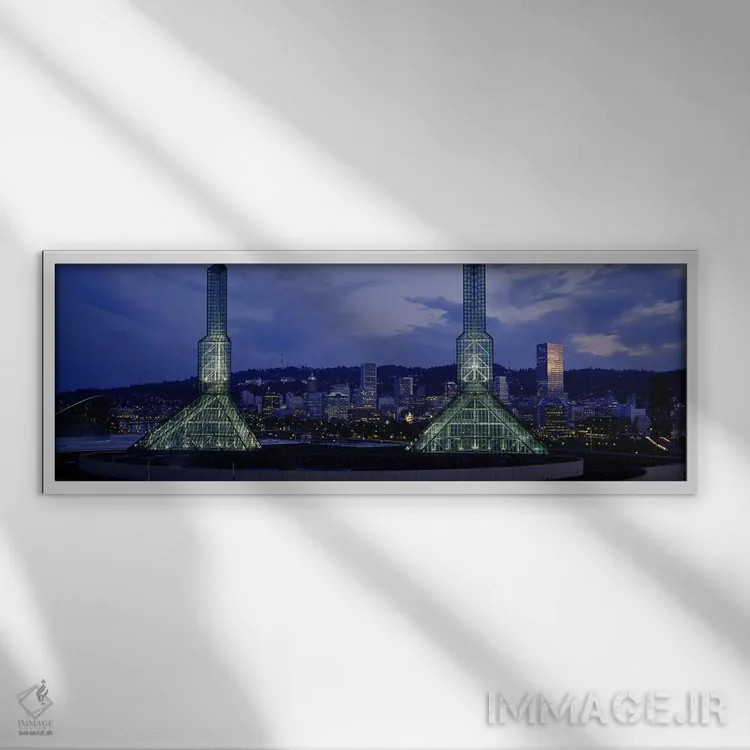 تابلو Portland, Oregon, USA,برجهای روشن در غروب، مرکز همایش، پورتلند، اورگن، ایالات متحده آمریکا اثر پانورامیک ایمجز (استودیو عکاسی عریض) - نمای قابدار سفید