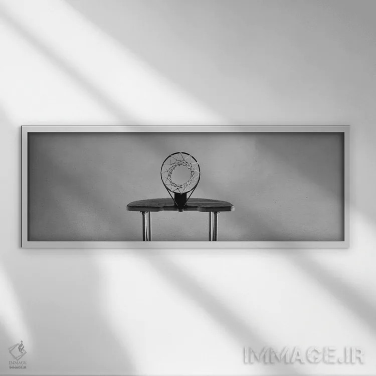 تابلو نمای زاویه پایین از حلقه بسکتبال اثر پانورامیک ایمجز (استودیو عکاسی عریض) - نمای قابدار سفید