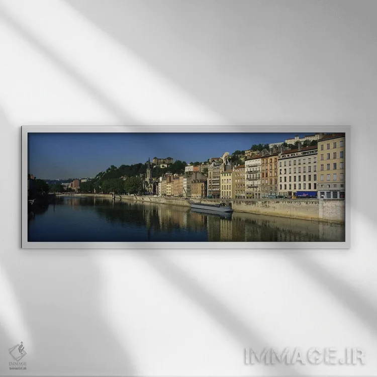 تابلو Lyon, Auvergne-Rhone-Alpes, France,معماری در امتداد رود سن، لیون، اوورنی-رون-آلپ، فرانسه اثر پانورامیک ایمجز (استودیو عکاسی عریض) - نمای قابدار سفید