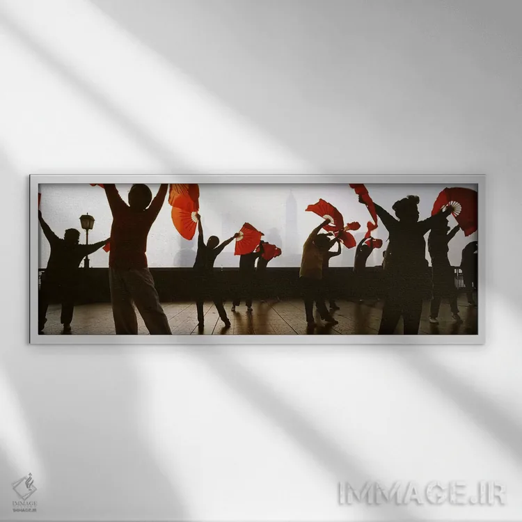 تابلو The Bund (Waitan), Shanghai, China,ورزش صبحگاهی، باند (ویتان)، شانگهای، چین اثر پانورامیک ایمجز (استودیو عکاسی عریض) - نمای قابدار سفید