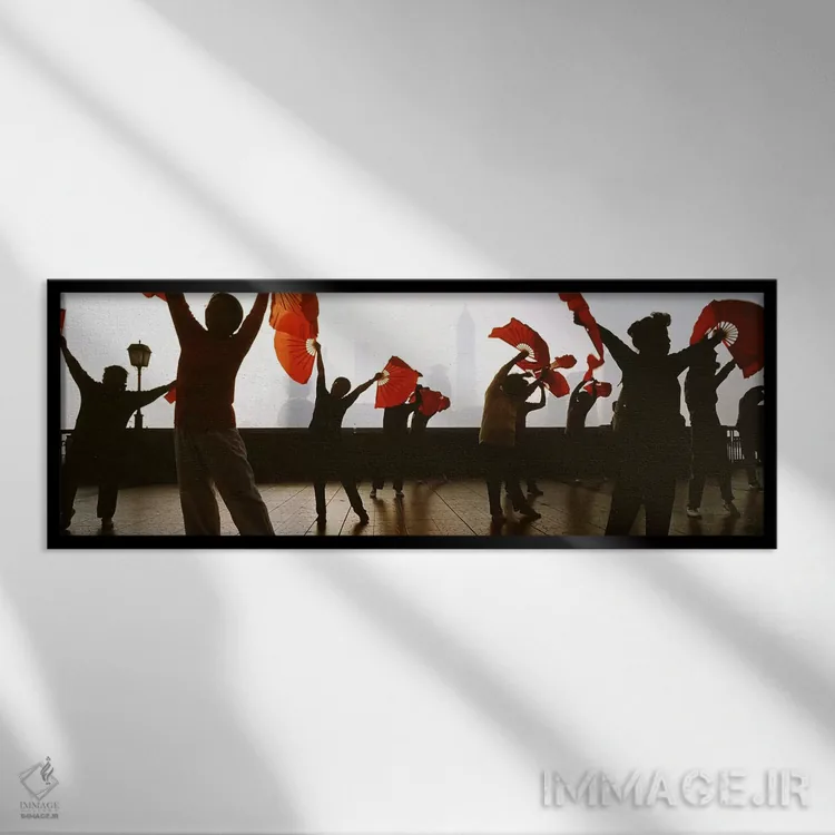 تابلو The Bund (Waitan), Shanghai, China,ورزش صبحگاهی، باند (ویتان)، شانگهای، چین اثر پانورامیک ایمجز (استودیو عکاسی عریض) - نمای قابدار مشکی