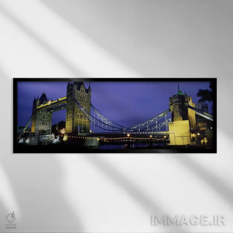 تابلو London, England, United Kingdom,پل برج روشنشده در شب، لندن، انگلستان، بریتانیا اثر پانورامیک ایمجز (استودیو عکاسی عریض) - نمای قابدار مشکی