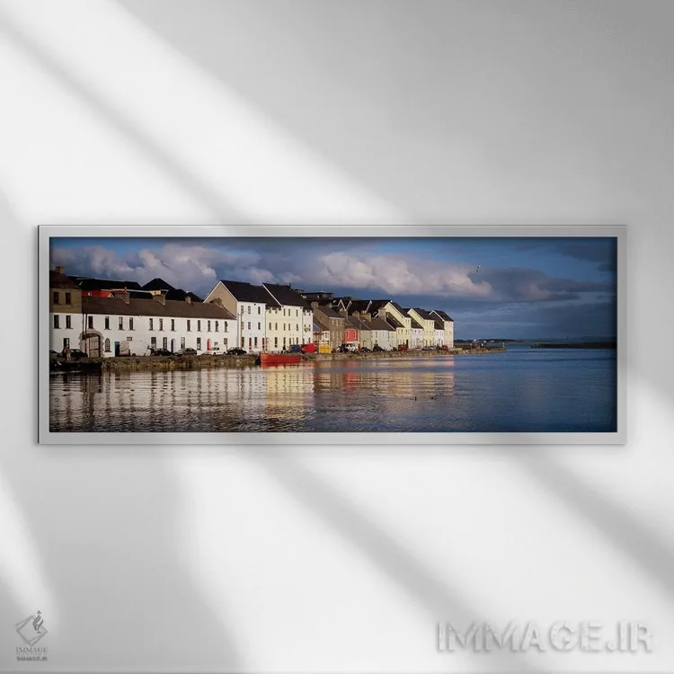تابلو Ballyknow Quay, Galway, County Galway. Connacht Province, Republic Of Ireland,ملک کنار آب، اسکله بالینو، گالوی، شهرستان گالوی، استان کانات، جمهوری ایرلند اثر پانورامیک ایمجز (استودیو عکاسی عریض) - نمای قابدار سفید