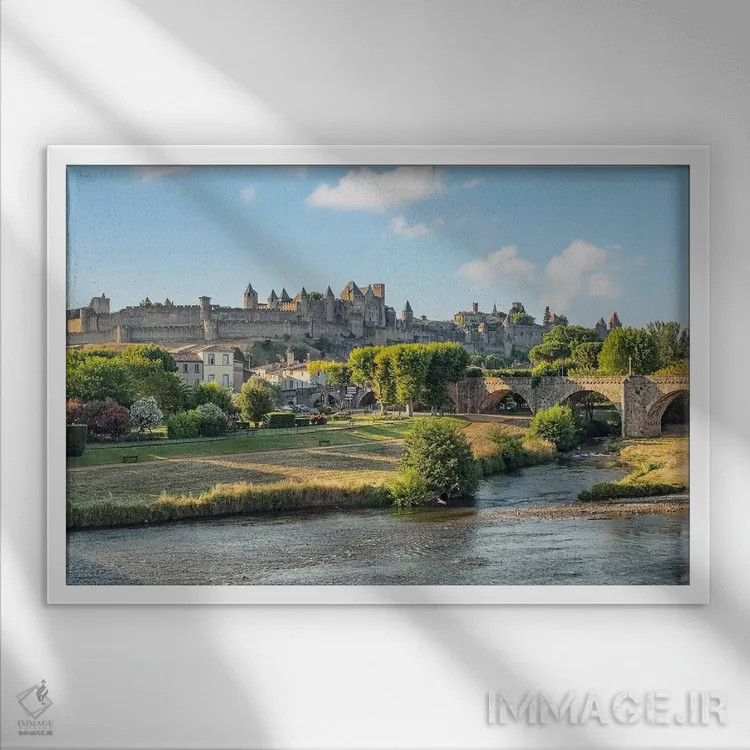 تابلو صبح کارکاسون (فرانسه) اثر مانجیک پیکچرز (استودیو عکاسی یا فیلمسازی) - نمای قابدار سفید