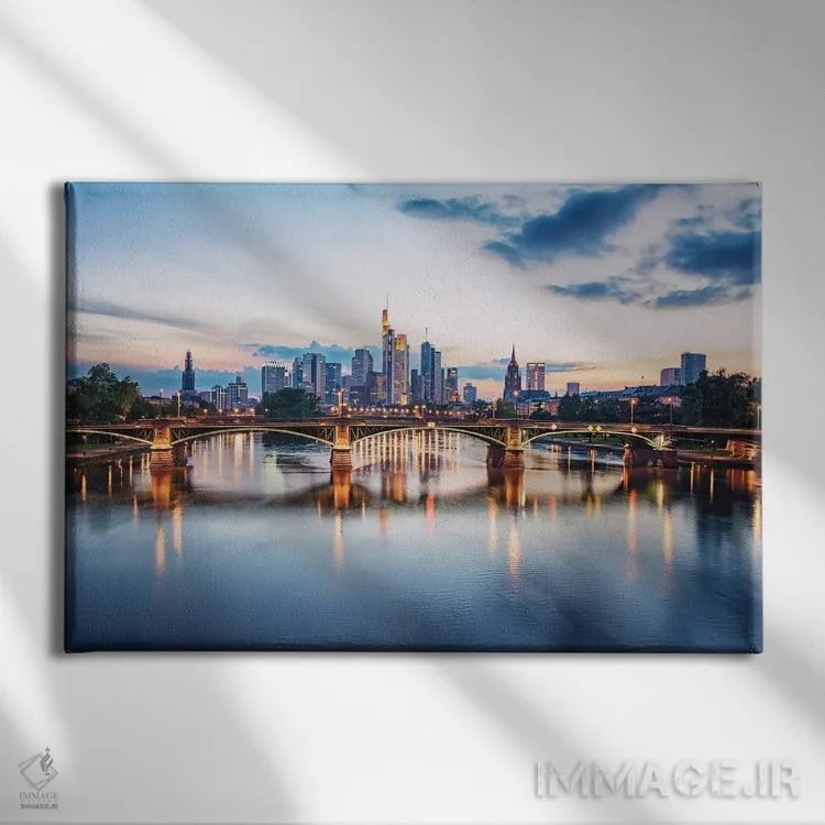 تابلو شهر فرانکفورت اثر مانجیک پیکچرز (استودیو عکاسی یا فیلمسازی) - نمای روبهرو روی دیوار