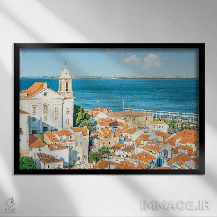 تابلو بامهای لیسبون اثر مانجیک پیکچرز (استودیو عکاسی یا فیلمسازی) - نمای قابدار مشکی