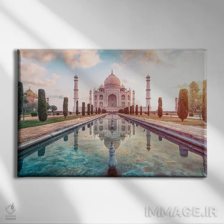 تابلو نور دلنشین بر تاج محل اثر مانجیک پیکچرز (استودیو عکاسی یا فیلمسازی) - نمای روبهرو روی دیوار