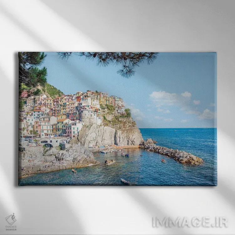 تابلو تابستان در مانارولا اثر مانجیک پیکچرز (استودیو عکاسی یا فیلمسازی) - نمای روبهرو روی دیوار