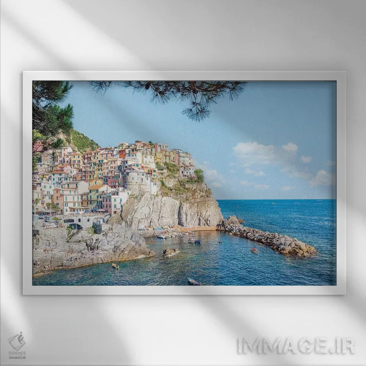 تابلو تابستان در مانارولا اثر مانجیک پیکچرز (استودیو عکاسی یا فیلمسازی) - نمای قابدار سفید