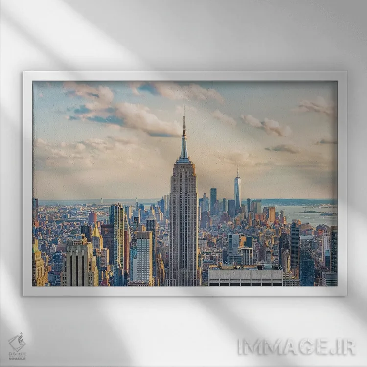 تابلو ساختمان امپایر استیت اثر مانجیک پیکچرز (استودیو عکاسی یا فیلمسازی) - نمای قابدار سفید