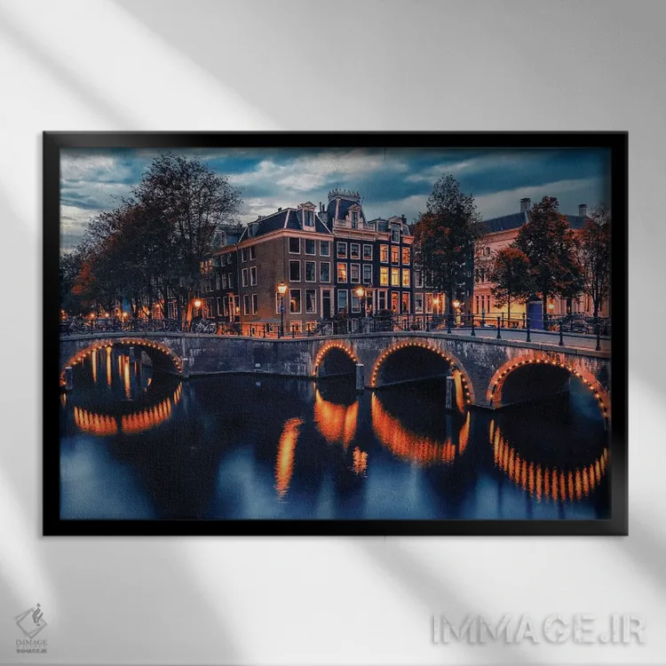 تابلو گرگومیش آمستردام اثر مانجیک پیکچرز (استودیو عکاسی یا فیلمسازی) - نمای قابدار مشکی