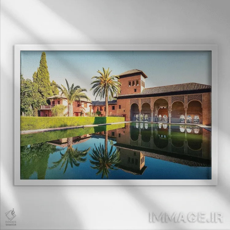 تابلو بازتاب الحمرا اثر مانجیک پیکچرز (استودیو عکاسی یا فیلمسازی) - نمای قابدار سفید