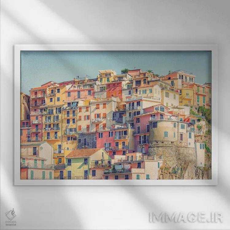 تابلو خانههای مانارولا (ایتالیا) اثر مانجیک پیکچرز (استودیو عکاسی یا فیلمسازی) - نمای قابدار سفید