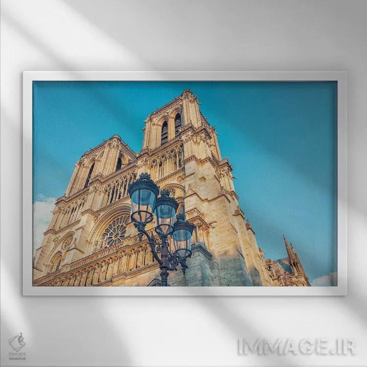 تابلو نمای کلیسا نوتردام اثر مانجیک پیکچرز (استودیو عکاسی یا فیلمسازی) - نمای قابدار سفید
