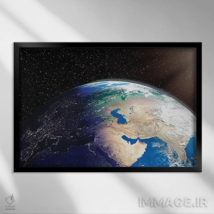 تابلو زمین زیبا اثر مانجیک پیکچرز (استودیو عکاسی یا فیلمسازی) - نمای قابدار مشکی