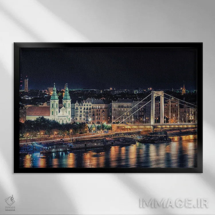 تابلو شب در بوداپست اثر مانجیک پیکچرز (استودیو عکاسی یا فیلمسازی) - نمای قابدار مشکی