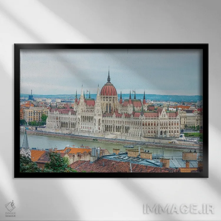 تابلو نمای پارلمان مجارستان از بامها اثر مانجیک پیکچرز (استودیو عکاسی یا فیلمسازی) - نمای قابدار مشکی