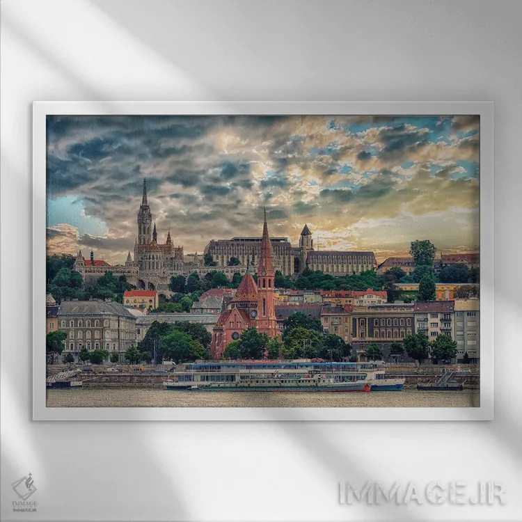 تابلو بوداپست در غروب اثر مانجیک پیکچرز (استودیو عکاسی یا فیلمسازی) - نمای قابدار سفید