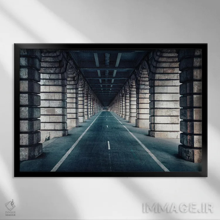 تابلو برسی (محلهای در پاریس) اثر مانجیک پیکچرز (استودیو عکاسی یا فیلمسازی) - نمای قابدار مشکی