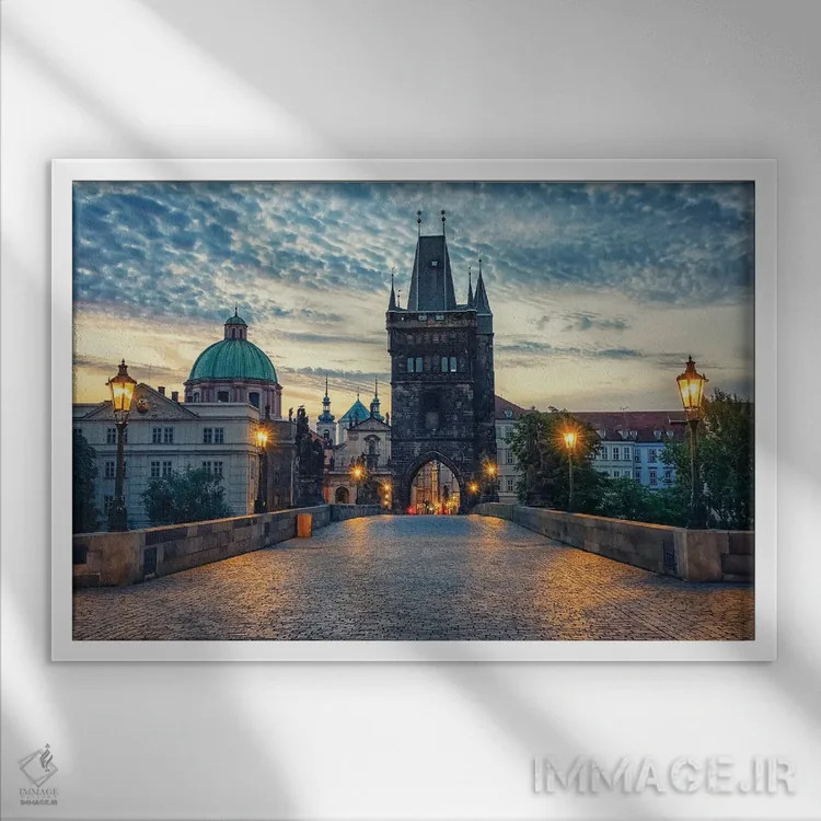 تابلو پل چارلز در صبحگاه اثر مانجیک پیکچرز (استودیو عکاسی یا فیلمسازی) - نمای قابدار سفید