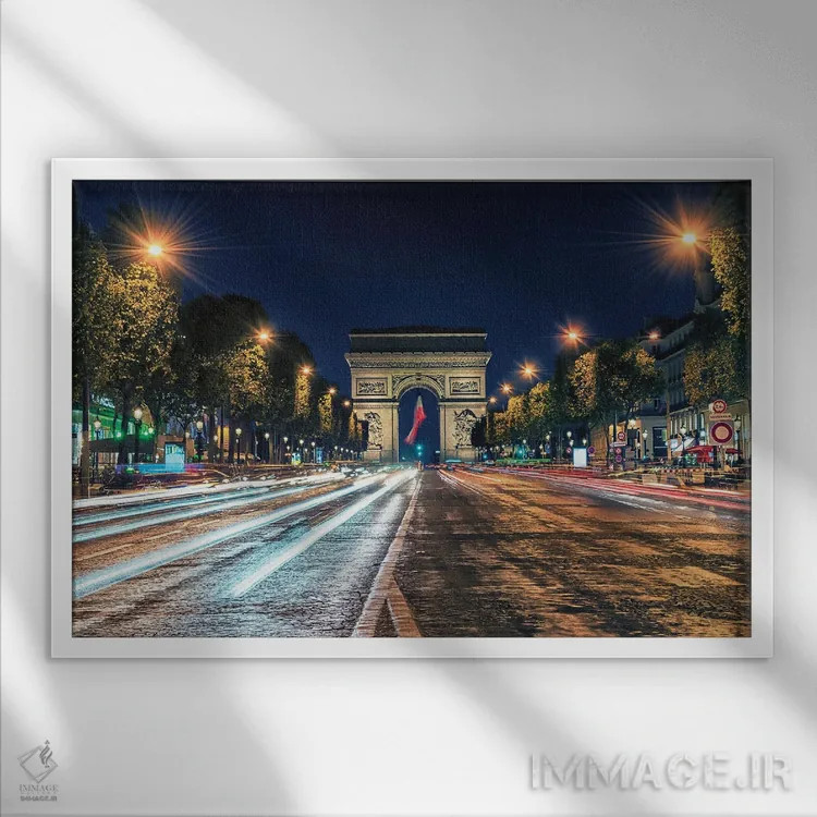 تابلو شانزهلیزه در شب اثر مانجیک پیکچرز (استودیو عکاسی یا فیلمسازی) - نمای قابدار سفید