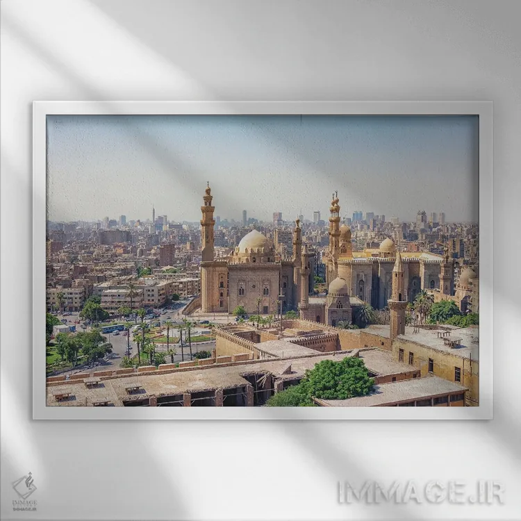 تابلو قاهره اثر مانجیک پیکچرز (استودیو عکاسی یا فیلمسازی) - نمای قابدار سفید