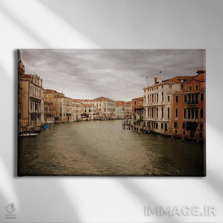 تابلو کانالهای ونیزی ۲ اثر امیلی ناواس - نمای روبهرو روی دیوار