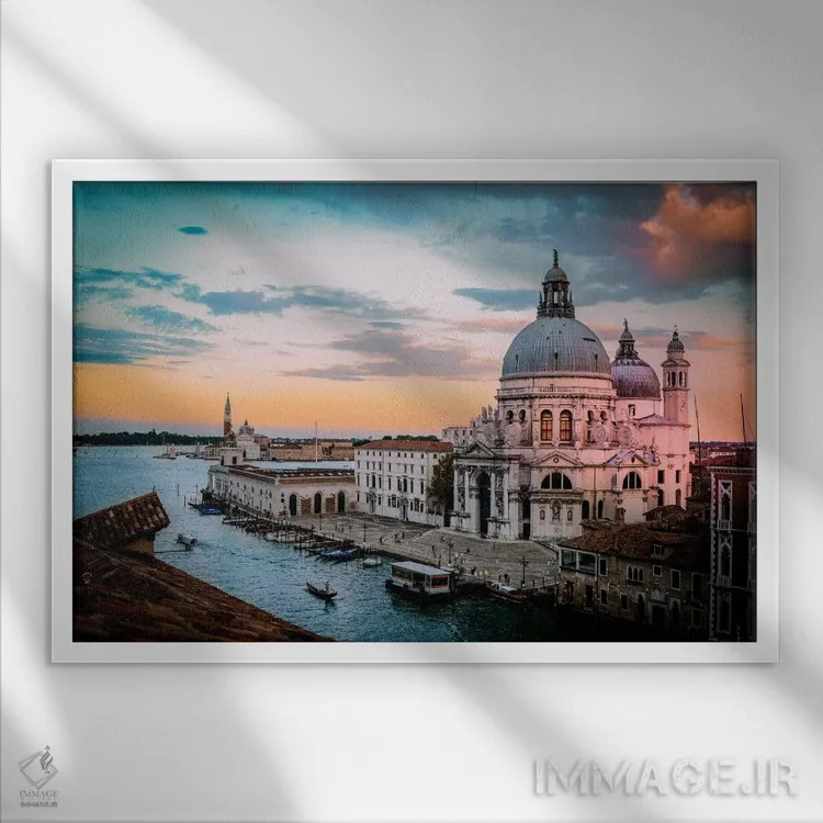 تابلو ونیز II اثر انزو رومانو - نمای قابدار سفید