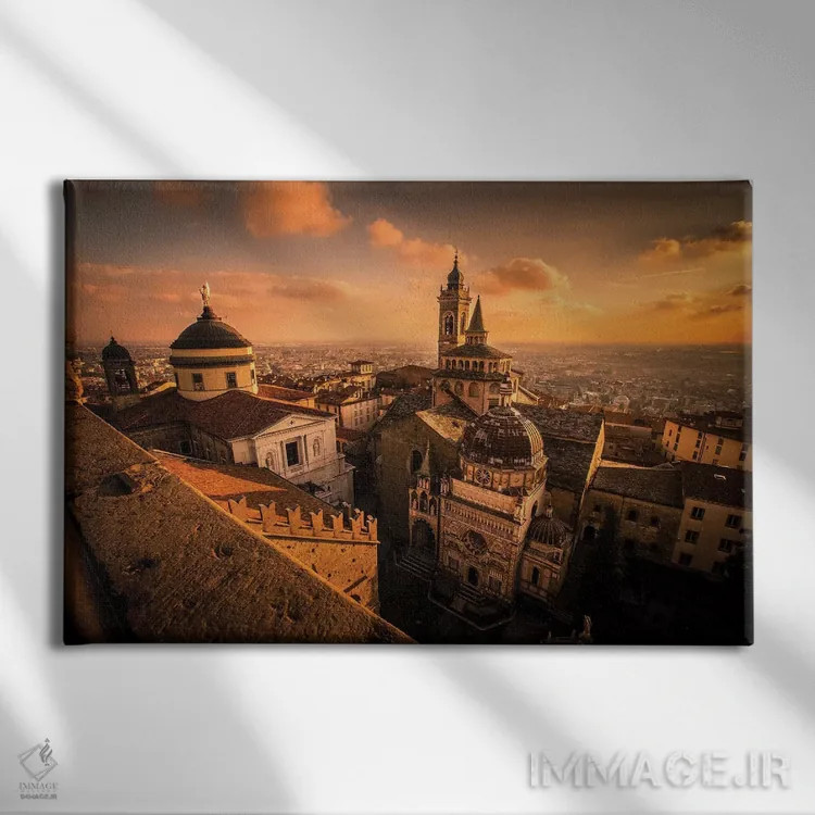 تابلو شهر مرتفع برگامو، ایتالیا اثر انزو رومانو - نمای روبهرو روی دیوار