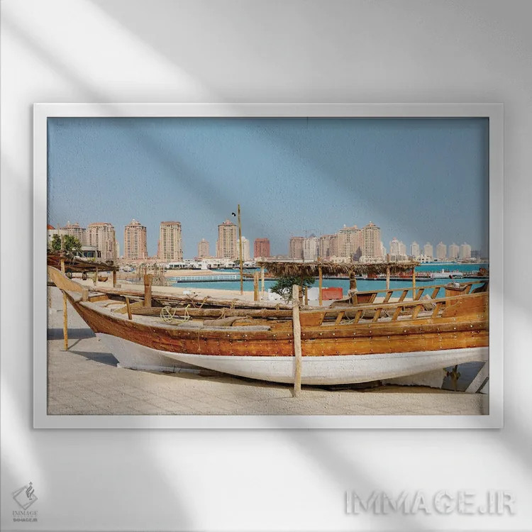 تابلو کشور قطر، دوحه. قایق سنتی دو اثر امیلی ویلسون - نمای قابدار سفید